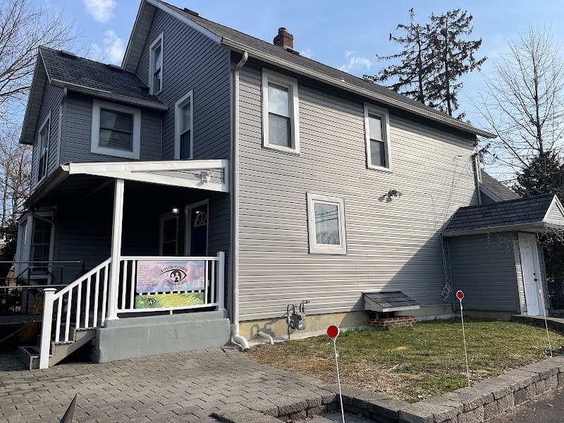 Laszlo Center 4 Hope and Healing